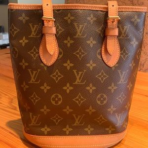 Louis Vuitton Bucket PM Monogram